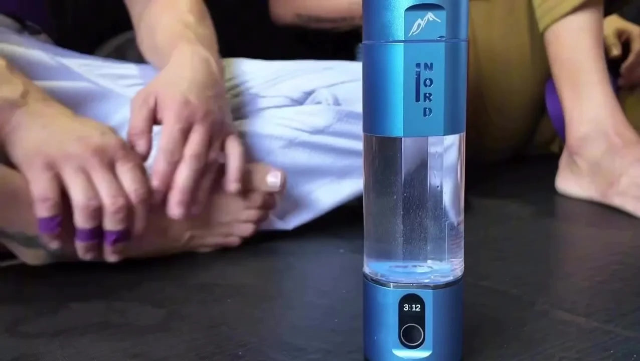 Nord Hydrogen Bottle on the mat between rounds at Flow Academy
